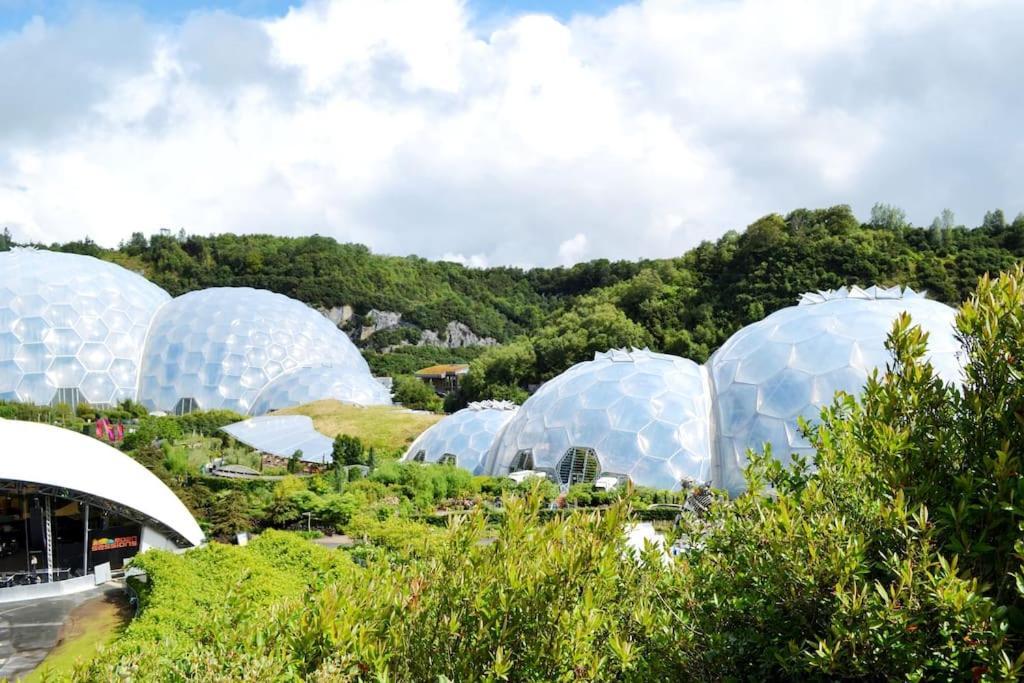 White Eden - Explore Cornwall From A Comfy Central Appartment Сент-Остел Экстерьер фото