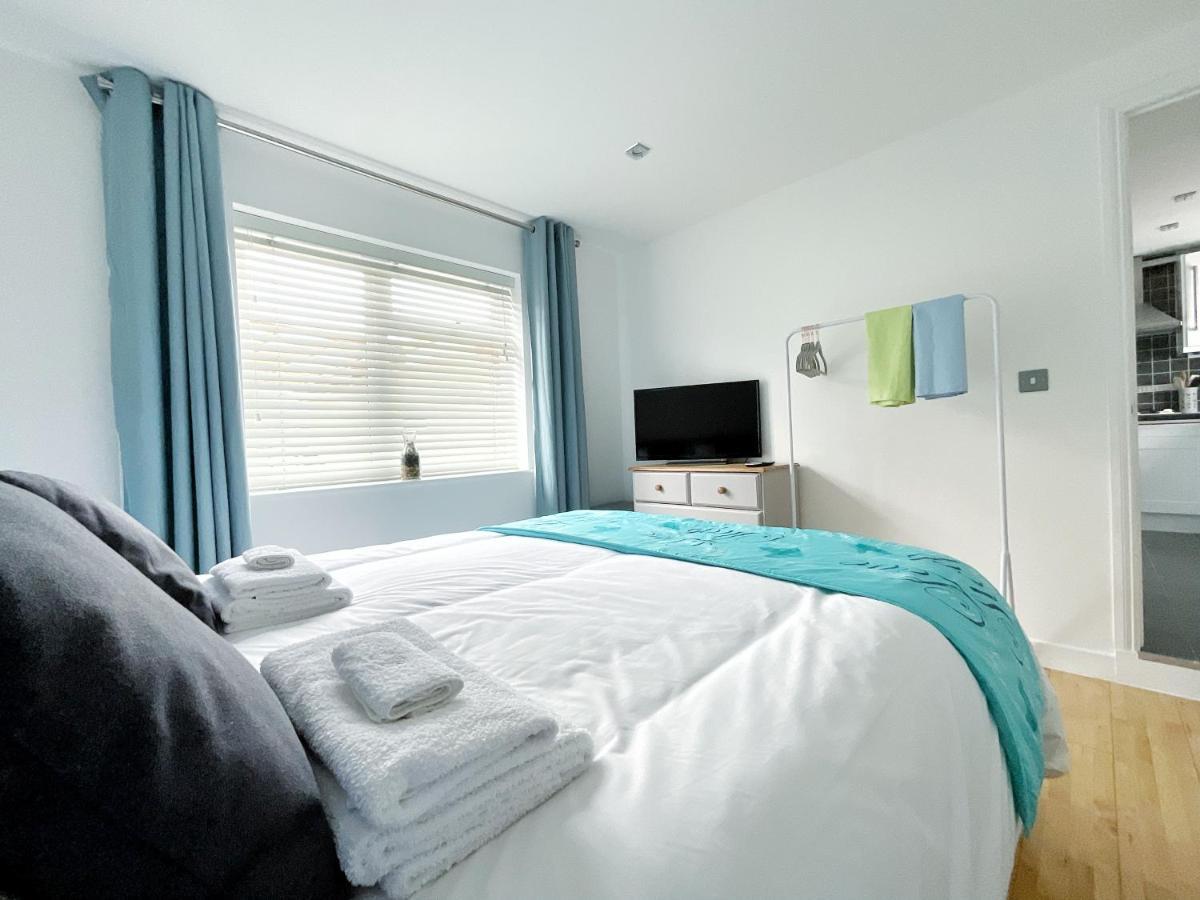 White Eden - Explore Cornwall From A Comfy Central Appartment Сент-Остел Экстерьер фото