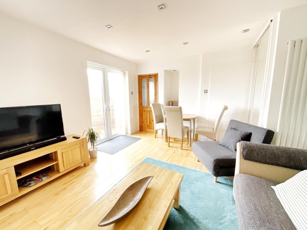 White Eden - Explore Cornwall From A Comfy Central Appartment Сент-Остел Экстерьер фото